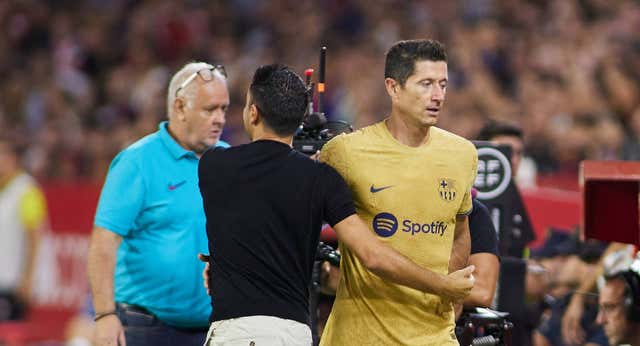 Lewandowski y Xavi, a hacer historia en Mallorca