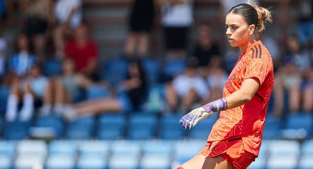 Las críticas por el arbitraje se agudizan: «malísima», «no era penalti»…