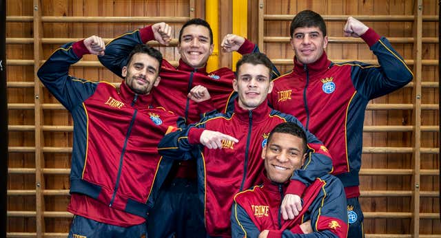 España se pasa al modelo uzbeko: así es el plan para hacer brillar al boxeo en París 2024