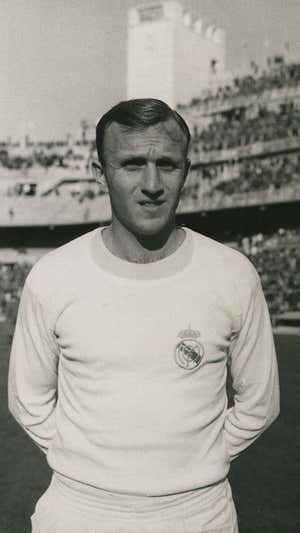 Santamaría, junto a Di Stéfano y Domínguez.  GETTY