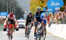 Pogacar se luce en la despedida de Valverde