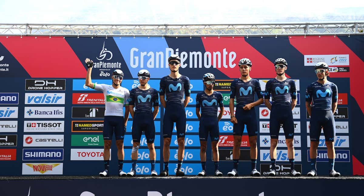El equipo Movistar durante la Gran Piemonte de 2022 /Tim de Waele/Getty Images