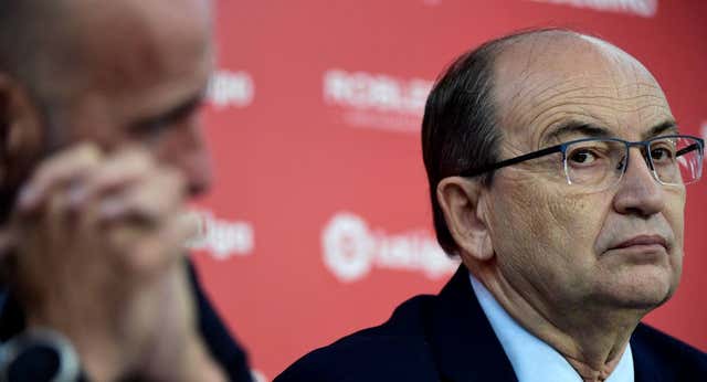 Sevilla, Valencia y Villarreal protestan juntos por los mensajes de Rubiales
