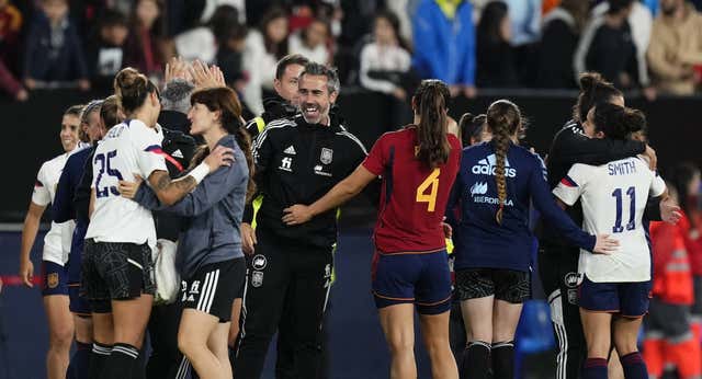 Vilda: “Esto es historia del fútbol femenino, que todos recuerden a estas jugadoras”