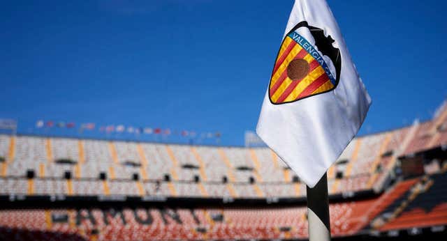 Mestalla abrirá sus puertas para el derbi femenino