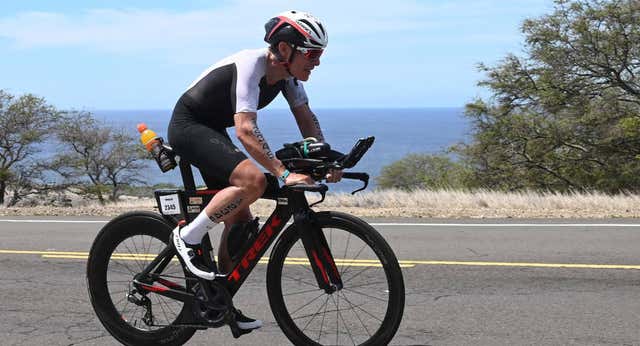 Empezó con el triatlón en 2014 y ahora con 50 años ha completado su décimo Ironman