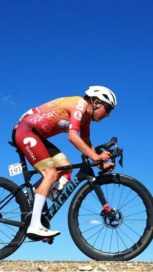 La campeona olímpica Anna Kiesenhofer corrió la Ceratizit Challenge con el conjunto murciano Soltec.  GETTY IMAGES