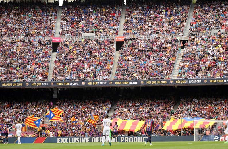 El Barcelona se encomienda a un Camp Nou al 100%