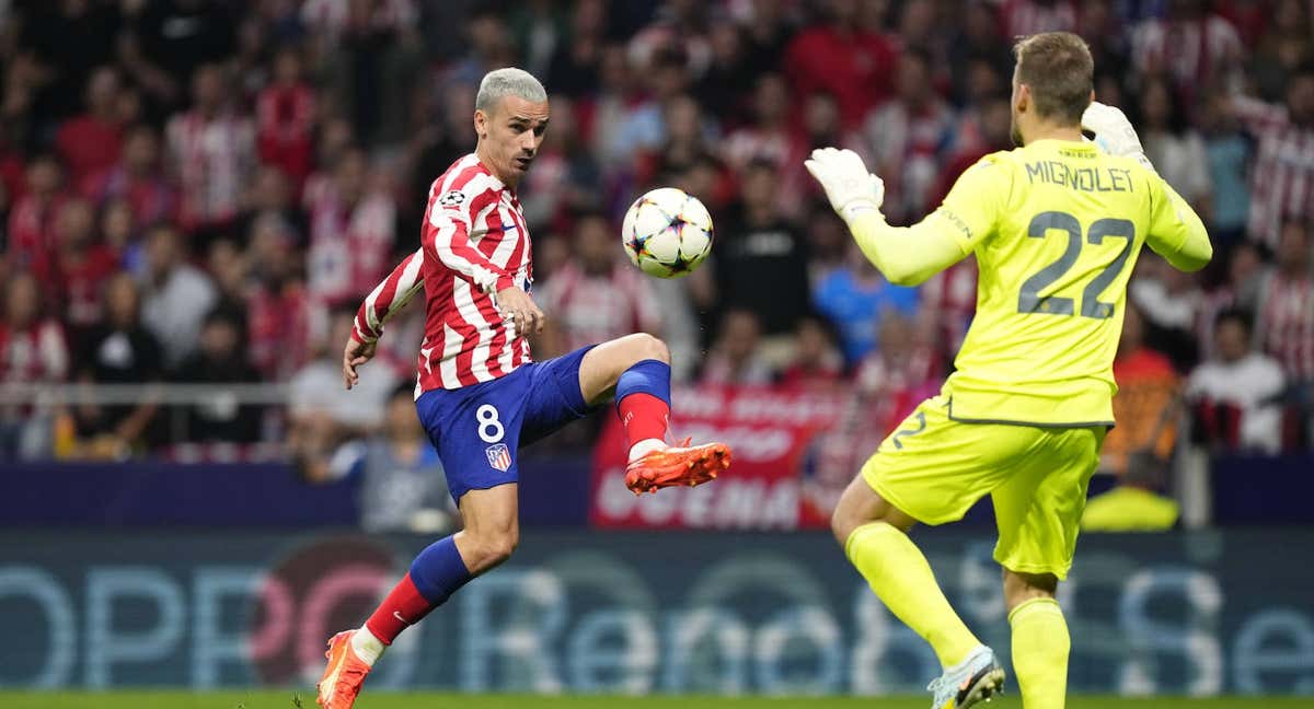 Griezmann se topó con Mignolet. /GETTY