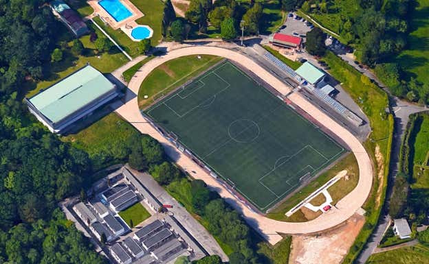 Santa Bárbara, campo del Atlético de Lugones. Atlético de Lugones