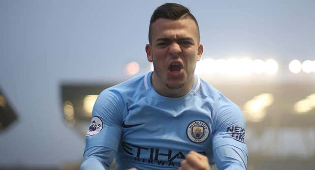 ¿Cómo te cambia la vida fichar por el Manchester City siendo un adolescente?