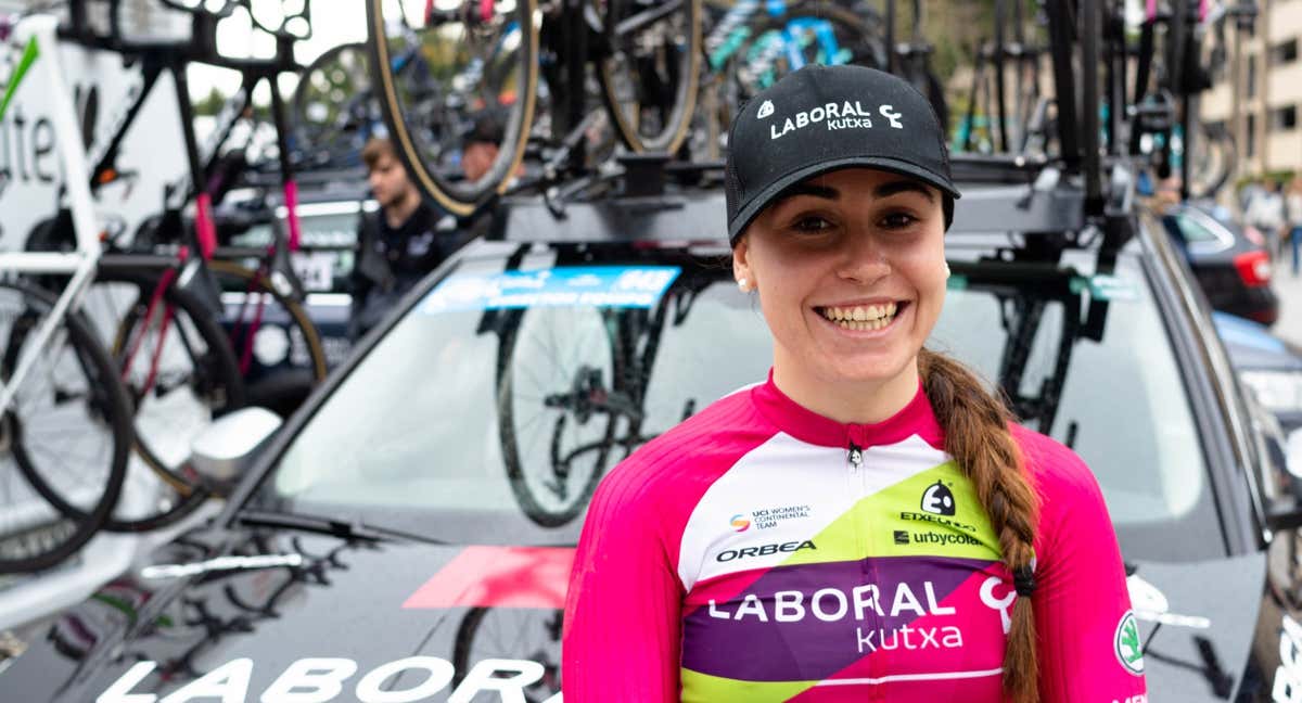 Ariana Gilabert, ciclista del conjunto Laboral Kutxa.