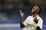 Vinicius no se mira en el espejo