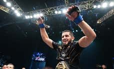 Makhachev toma el testigo de Khabib tras aplastar a Oliveira en el UFC 280