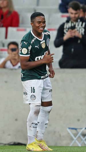 Endrick ante el Athletico Paranaense. GETTY IMAGES