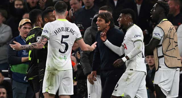 Los Spurs rozaron el pase… pero se la jugarán en Marsella
