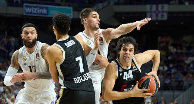 Scariolo reina en el WiZink y Chris Jones se corona en la Fonteta