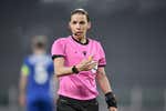 Quién es Stèphanie Frappart, la primera mujer que arbitrará al Real Madrid en Champions