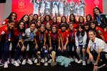 Una sala repleta para homenajear a las campeonas del mundo