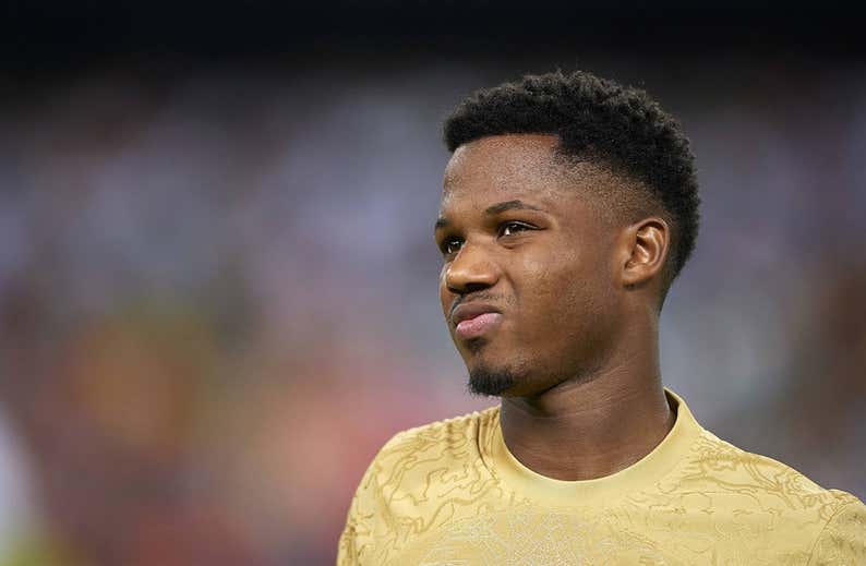 «¿He sido el peor?»: la pregunta de Ansu a Eric tras ser sustituido en Mestalla