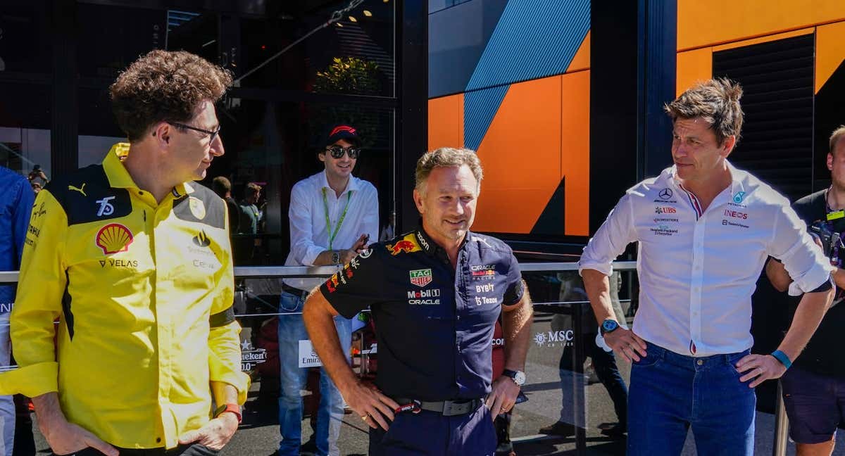 Mattia Binotto, jefe de equipo de Ferrari; Christian Horner, jefe de Red Bull Racing, y Toto Wolff, jefe de Mercedes F1.