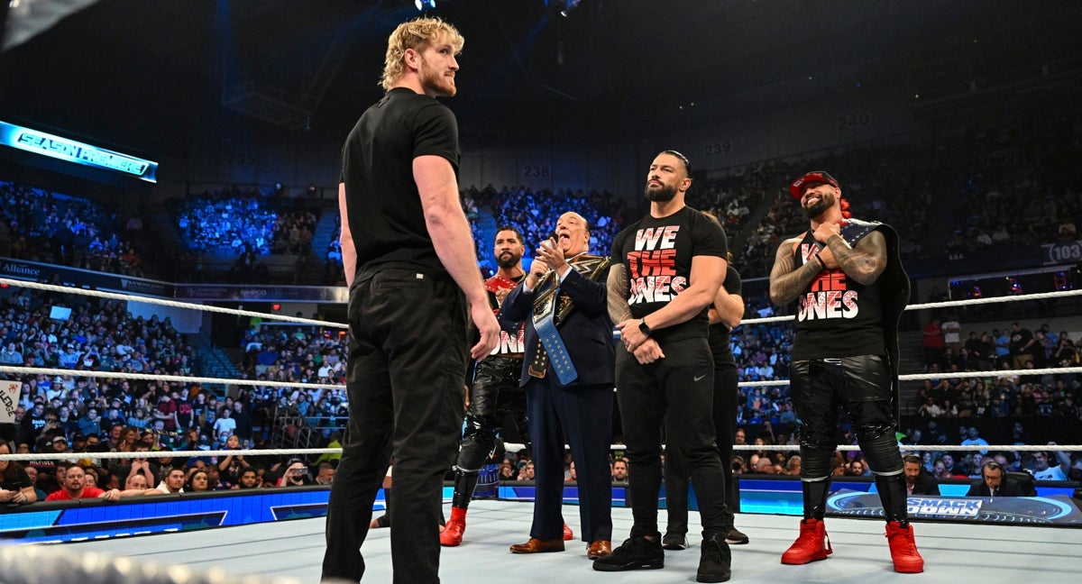 Logan Paul se opone a The Boodline en SmackDown.