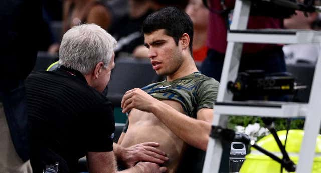 Carlos Alcaraz dice adiós a la temporada por la lesión abdominal y se perderá las ATP Finals y la Copa Davis