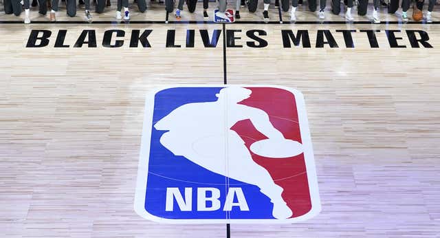 Adam Silver y la NBA se enfrentan a su temporada más polémica