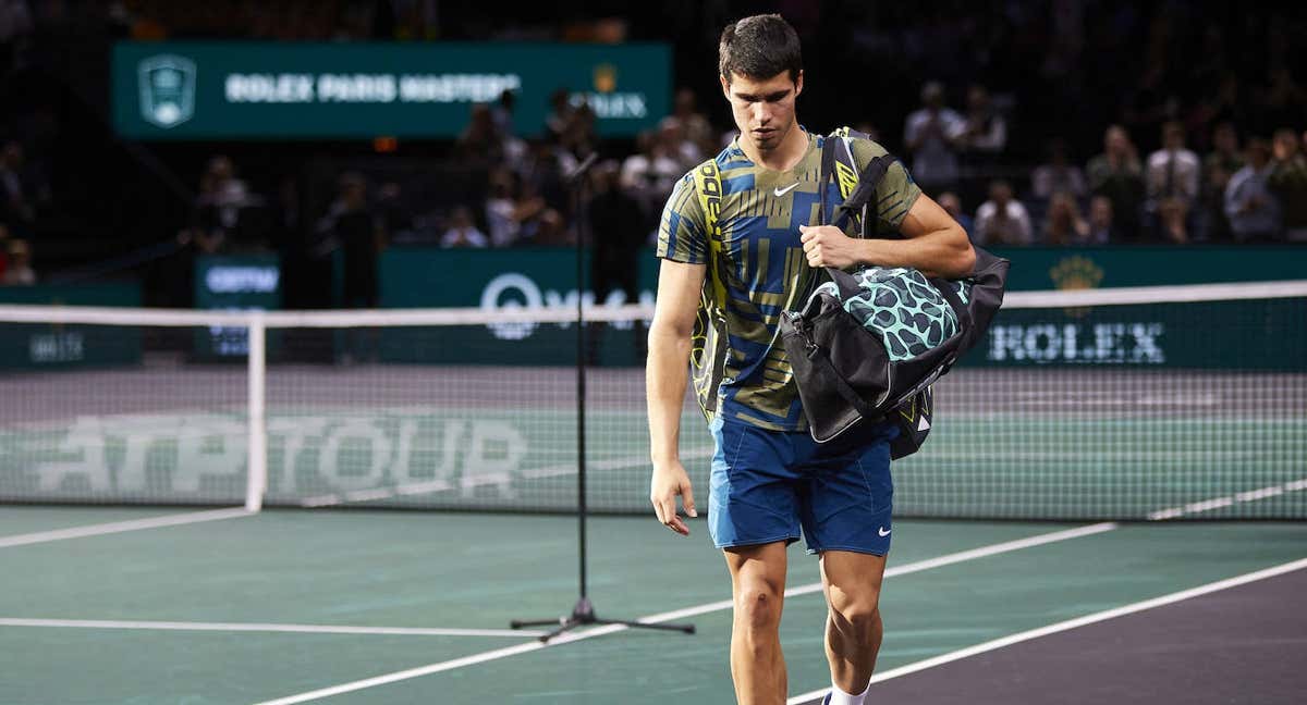 Alcaraz abandona la pista del Masters 1000 de París. /Quality Sport Images/Getty Images