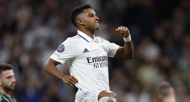 Rodrygo amortigua las ‘caídas’ de Benzema