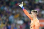 Ter Stegen fortifica su primer Zamora en el Camp Nou