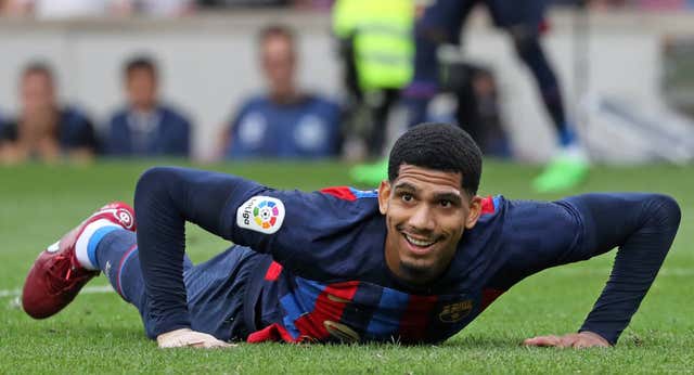 Ronald Araujo recibe el OK del Barça y viajará con Uruguay al Mundial