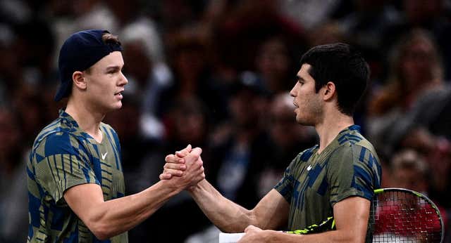 Holger Rune, rival generacional de Alcaraz, se pone en manos de los ‘maestros’ de Federer y Djokovic
