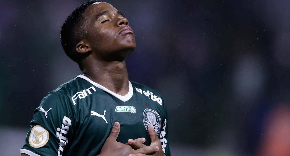 Endrick celebra su segundo gol con la camiseta del Palmeiras.