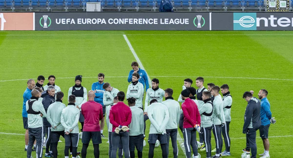 La plantilla con Quique Setién. /Getty.