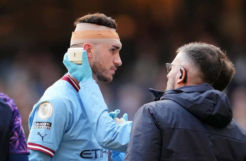 Susto de Laporte en la derrota del City