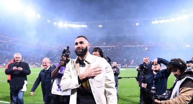 Benzema: “Cristiano Ronaldo aún no me ha felicitado por el Balón de Oro”