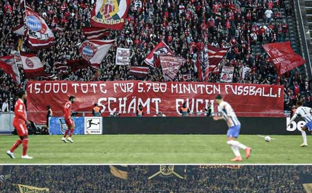 Pancarta de los aficionados en la Bundesliga sobre las muertes en Catar.  ESPN