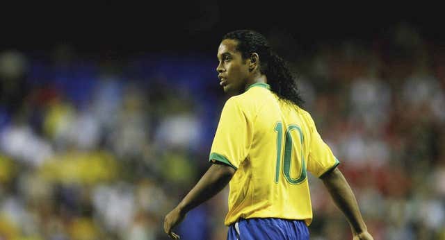 Mbappé contra Ronaldinho: Nike enfrenta a todas sus leyendas en el multiverso del fútbol