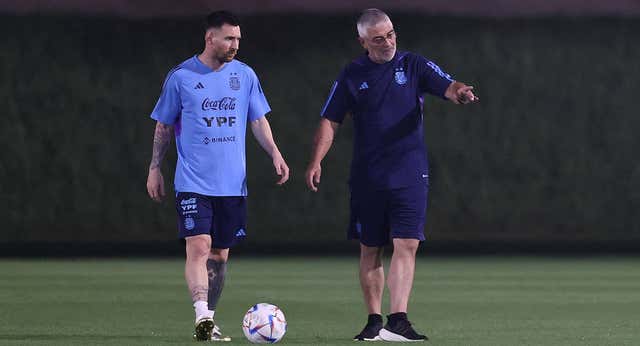 Messi entrena al margen pero jugará ante Arabia Saudí