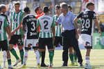 Sainete para despedir la gira del Betis: ¡Pellegrini, expulsado!