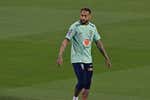 Neymar personaliza la confianza de Brasil al llegar a Doha