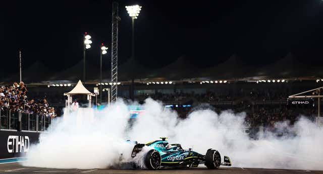 Sabor dulce para Ferrari y Vettel en Abu Dhabi; despedida amarga para Alonso