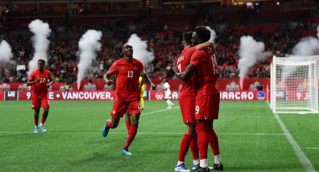 Una apuesta, el seleccionador femenino y Benito Floro: así ha vuelto Canadá a un Mundial