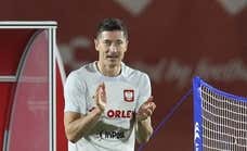 Polonia arropa a su indiscutible Lewandowski