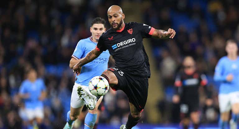 Marcao ante el Manchester City.