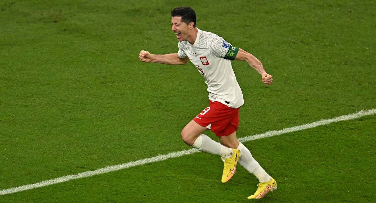 Lewandowski tras marcar el segundo gol ante Arabia Saudí. /AFP