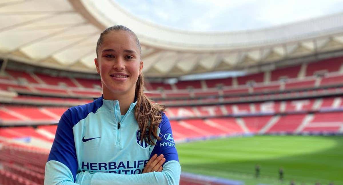 Andrea Medina posa para Relevo en el Civitas Metropolitano.