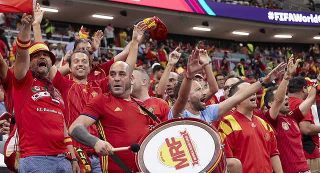 Una Selección arropada por ilustres: Xavi, Badosa, Puyol, Lendoiro…