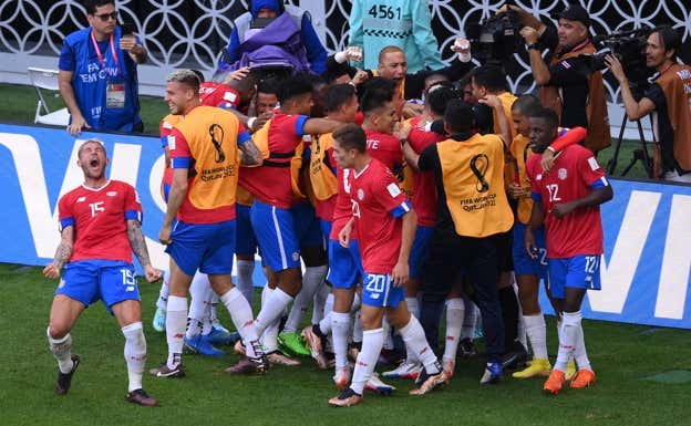 Costa Rica celebra el gol de Fuller. Getty